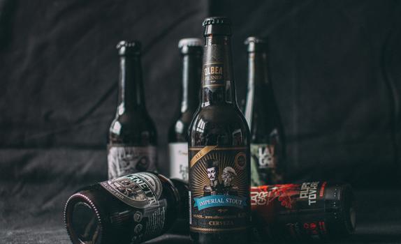 Doce cervezas vascas y negras para el invierno.