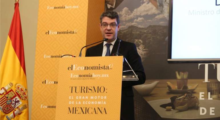 Álvaro Nadal: «Los 200.000 bares y restaurantes tendrán ayudas para rebajar su coste energético».