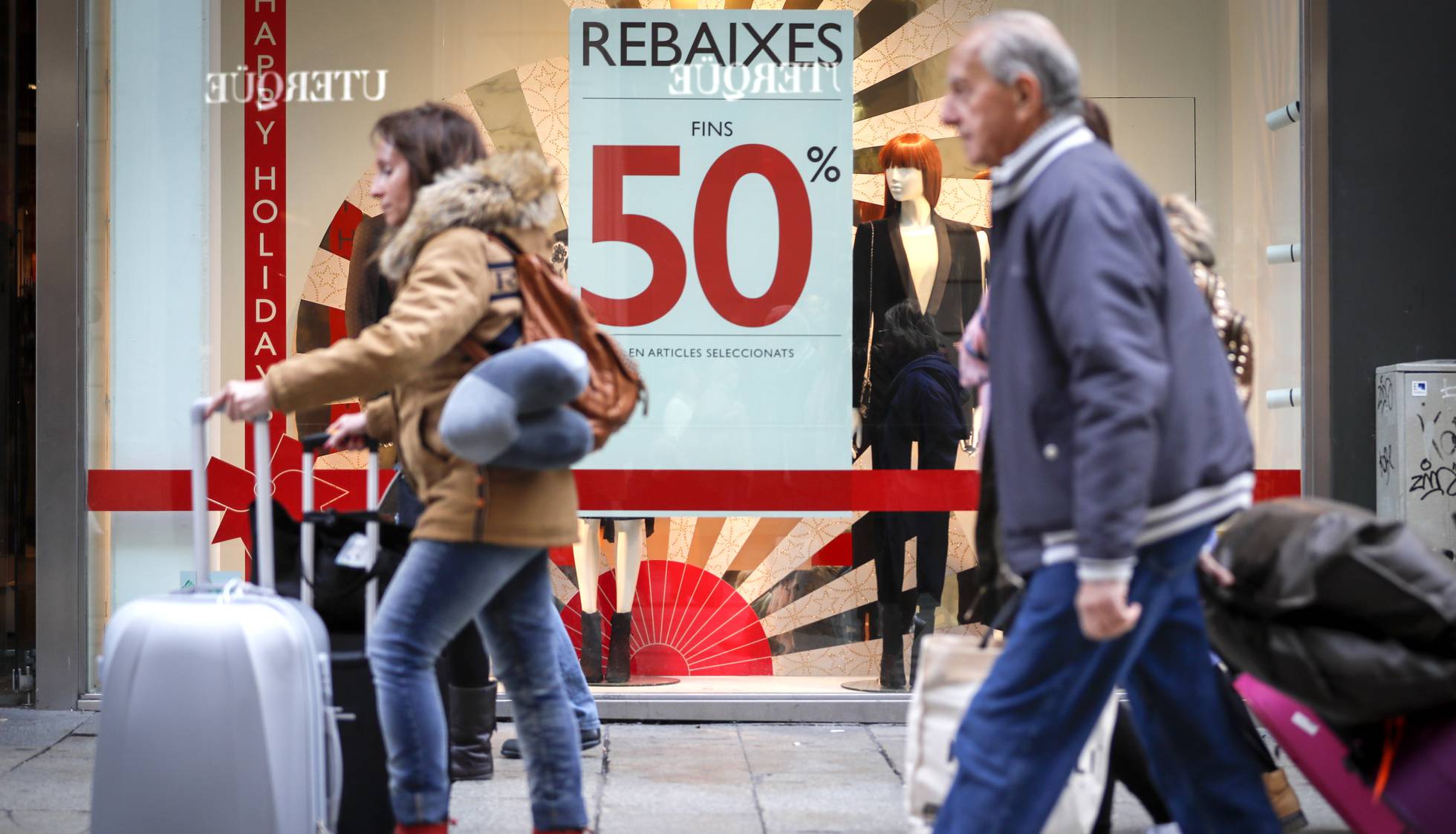 El comercio obvia la campaña de Reyes e inicia las rebajas.