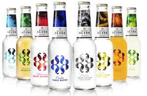 Coca-Cola amplía su oferta de bebidas con una nueva gama de mixers .