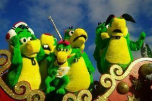 HiperDino no se pierde las cabalgatas de Reyes de Canarias .