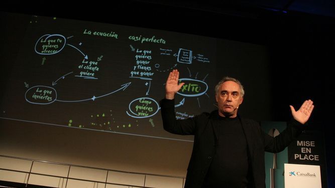 Ferran Adrià defiende la valentía y la innovación en la cocina y asegura que Galicia tiene chefs jóvenes «increíbles».