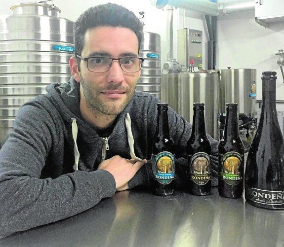 Cerveza Artesanal Rondeña amplía su catálogo y planea su salto a más provincias.