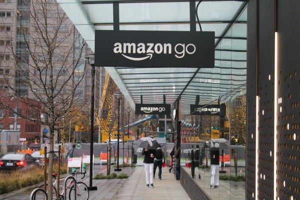 MARCAS, RETAILERS, CONSUMIDORES. ¿IMPORTA EL CANAL O LA CONEXIÓN?.