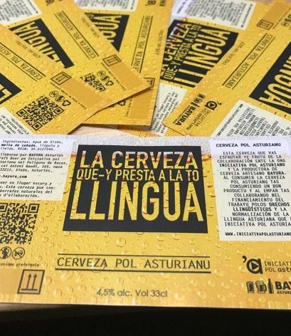 Iniciativa pol Asturianu y la firma cervecera «Bayura Asturias Craft Beer» sacan al mercado «Cerveza pol asturianu».