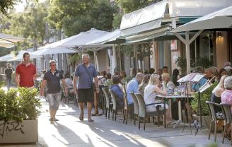 Cort limita los bares y restaurantes en las calles peatonales y ejes cívicos.