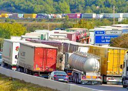 Los camioneros amenazan con movilizarse contra la Euroviñeta.