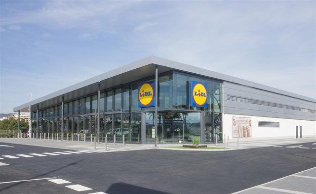 Lidl invertirá 30 millones en abrir diez tiendas en febrero, que crean 120 nuevos empleos.