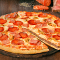 Telepizza amplía su gama ‘gourmet’ con una pizza para carnívoros.