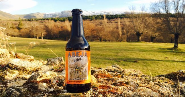 Abeja, cerveza artesana bejarana en la Feria Internacional de Trujillo.