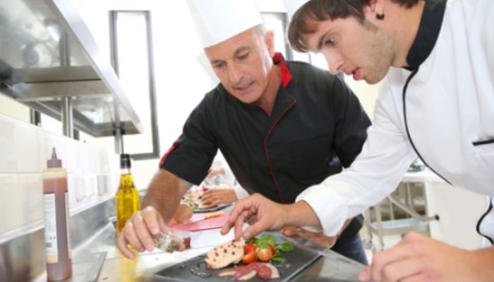 Alemania busca personal en España para sus restaurantes y hoteles.