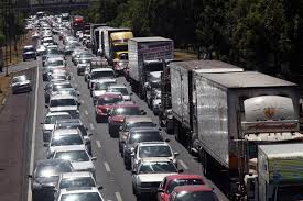 LOS RETRASOS EN LOS TIEMPOS DE CARGA Y DESCARGA PRESIONAN A CARGADORES Y TRANSPORTISTAS.