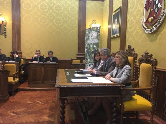 AEMO potenciará la colaboración entre las cooperativas y almazaras de sus municipios.
