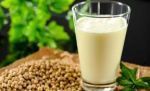 ¿Qué es la leche? Sólo lo que sale de una ubre según los ganaderos de Estados .