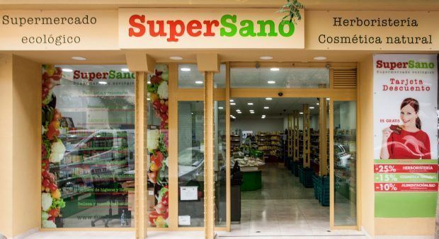 Un supermercado consigue expulsar de todos sus estantes el aceite de palma.