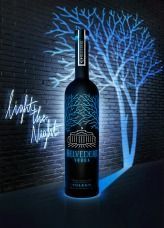 BELVEDERE VODKA PRESENTA LA NUEVA BOTELLA LUMINOSA “MIDNIGHT SABER” CON LEDS Y TECNOLOGÍA PIONERA SOFT TOUCH.