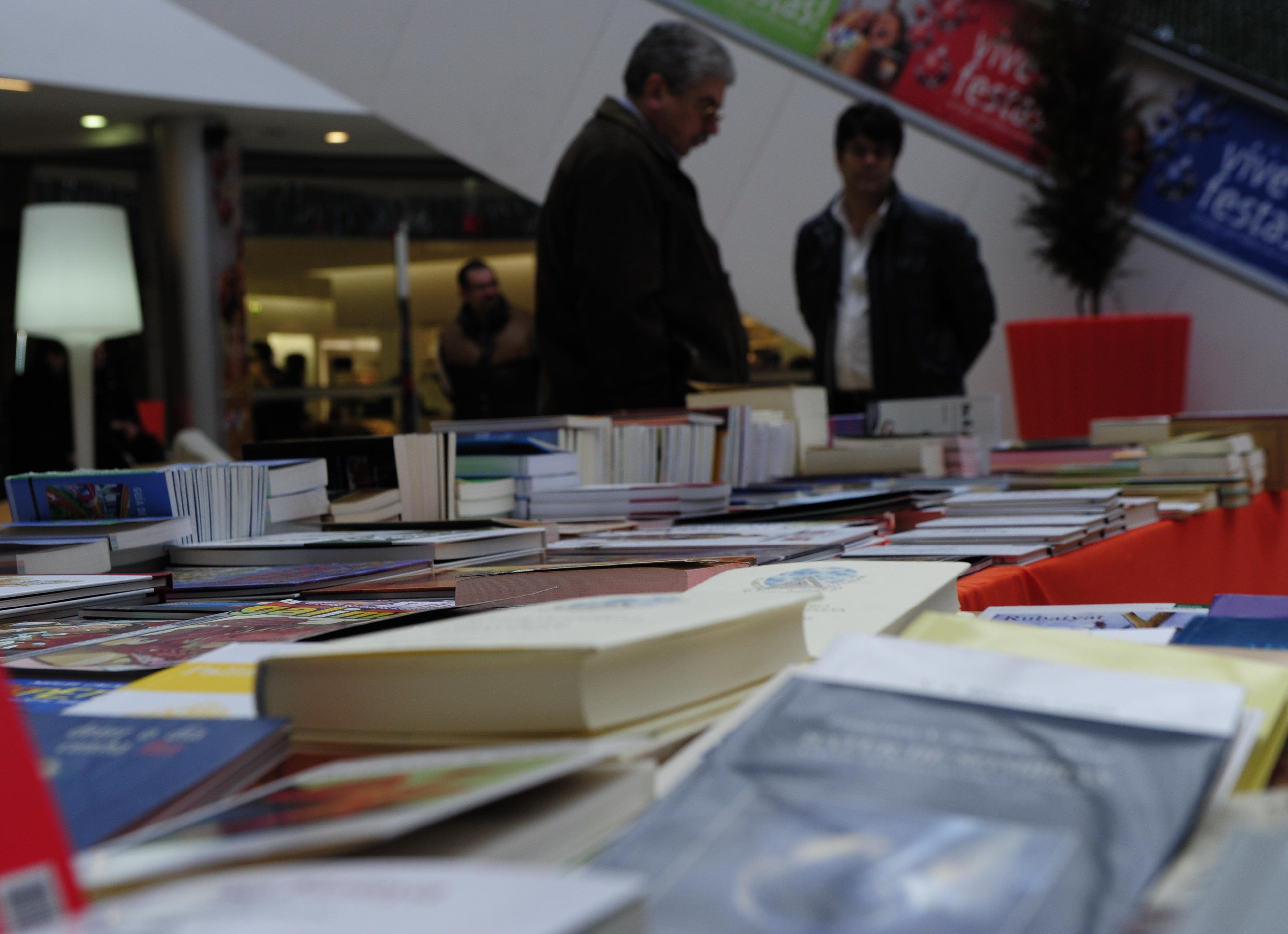 Un bar de San Jorge ofrece cerveza a cambio de libros.