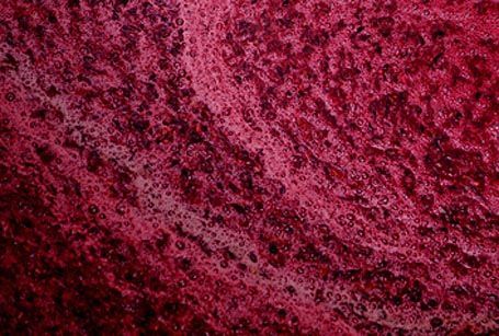 Cambio de tendencia: las cotizaciones del vino a granel ceden ante la escasa demanda.