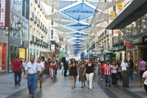 Madrid atrae más empresas; Cataluña es la que más pierde .