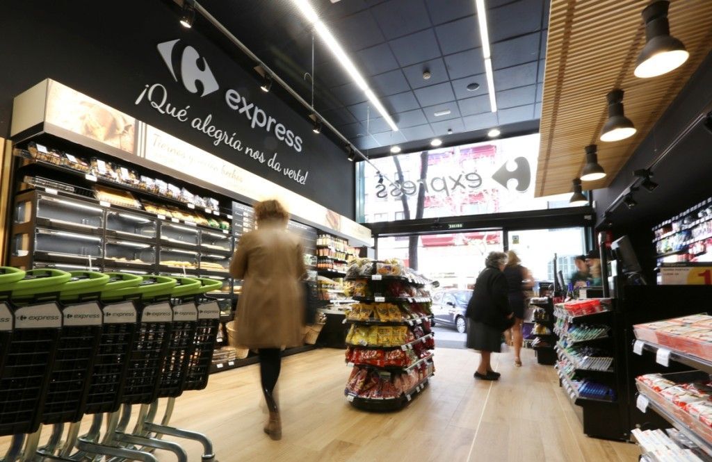 Carrefour Express suma 13 tiendas en un mes y entra en Andorra.