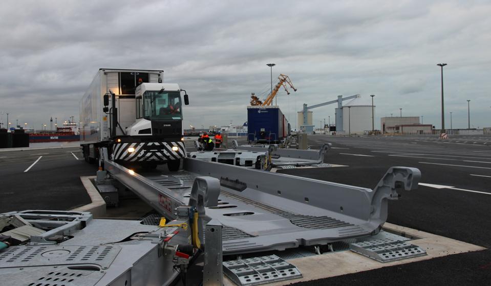 España y Francia impulsan dos autopistas ferroviarias para mercancías.