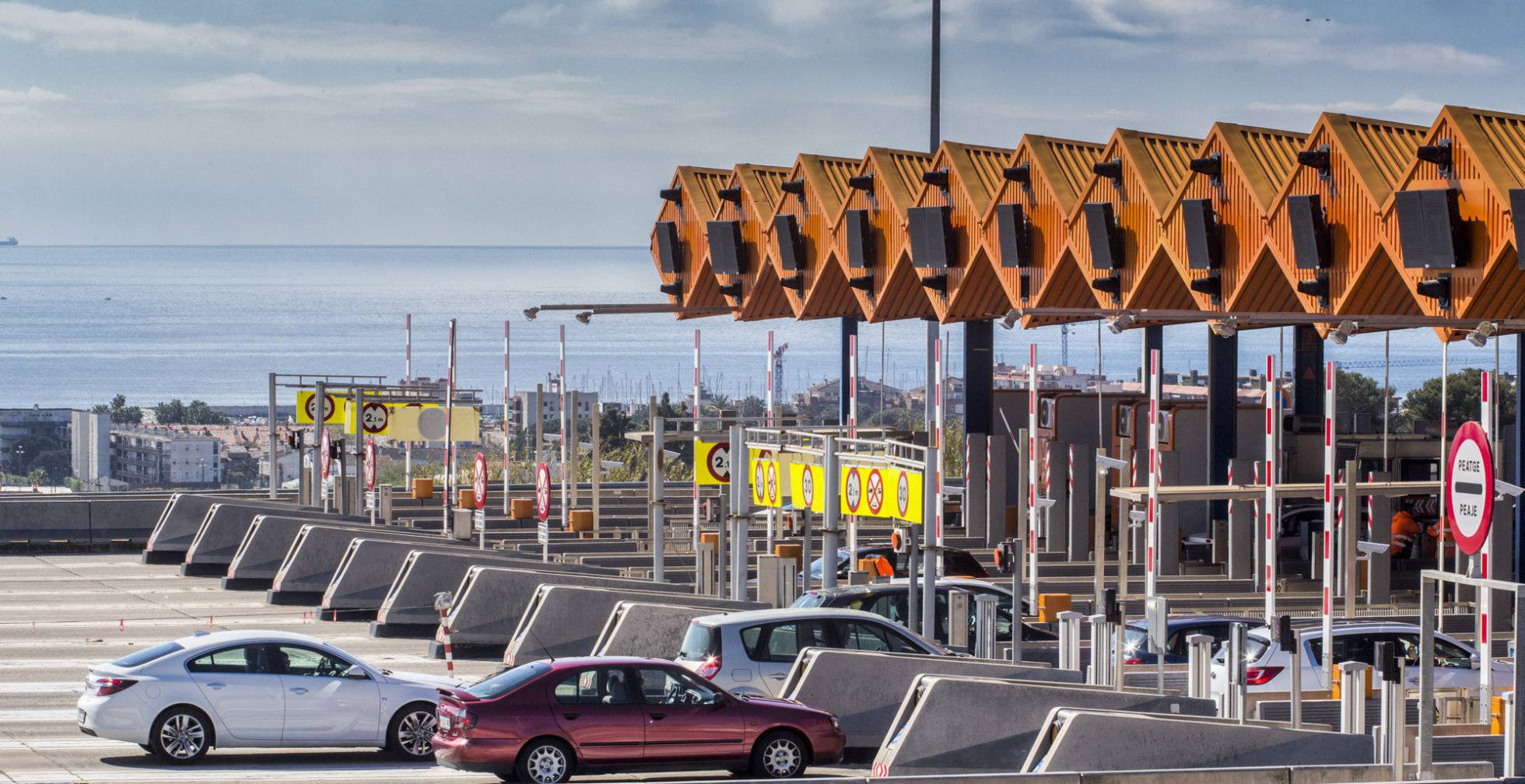 La Generalitat apuesta por implantar una tarifa plana en las autopistas.