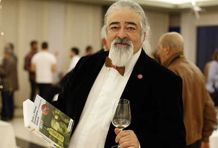 Una guía española se sitúa entre los 10 mejores libros de vino del mundo.