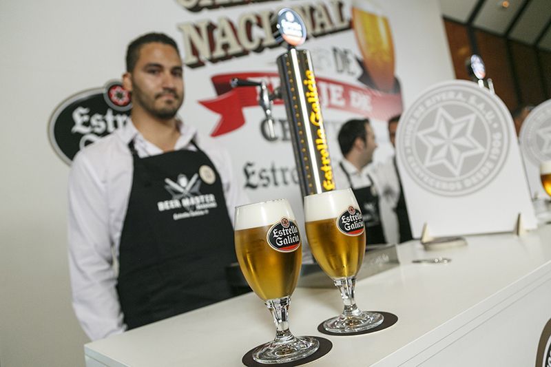 Estrella Galicia busca al mejor tirador de cerveza de España.
