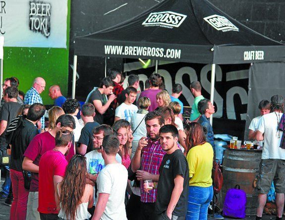 El público respondió a la segunda edición ‘Beertoki’ la feria de la cerveza artesana
