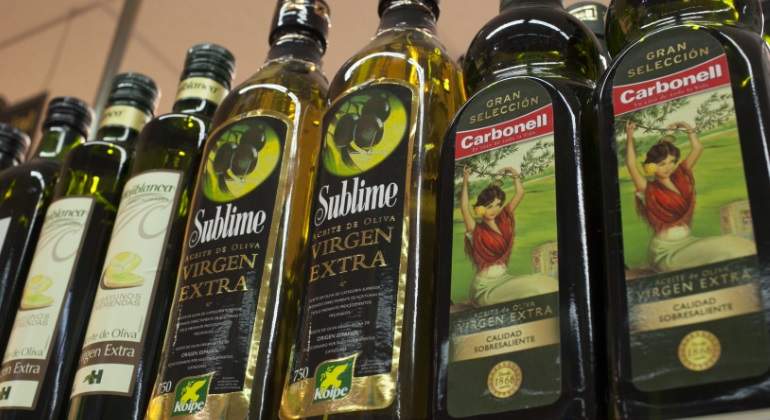 La cata de aceite de oliva desata una guerra entre la industria y los reguladores.