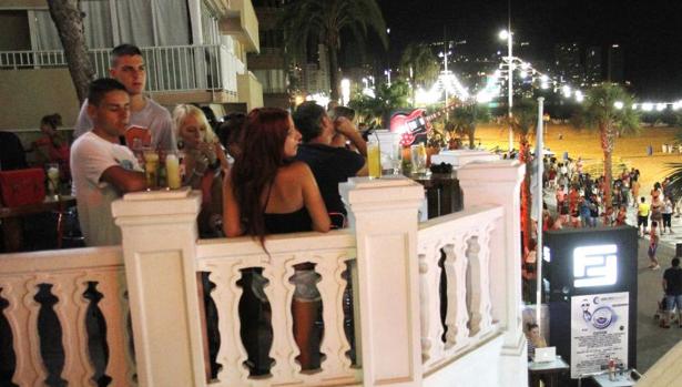 Fiesta de la tapa y la cerveza a pie de playa en Benidorm este fin de semana