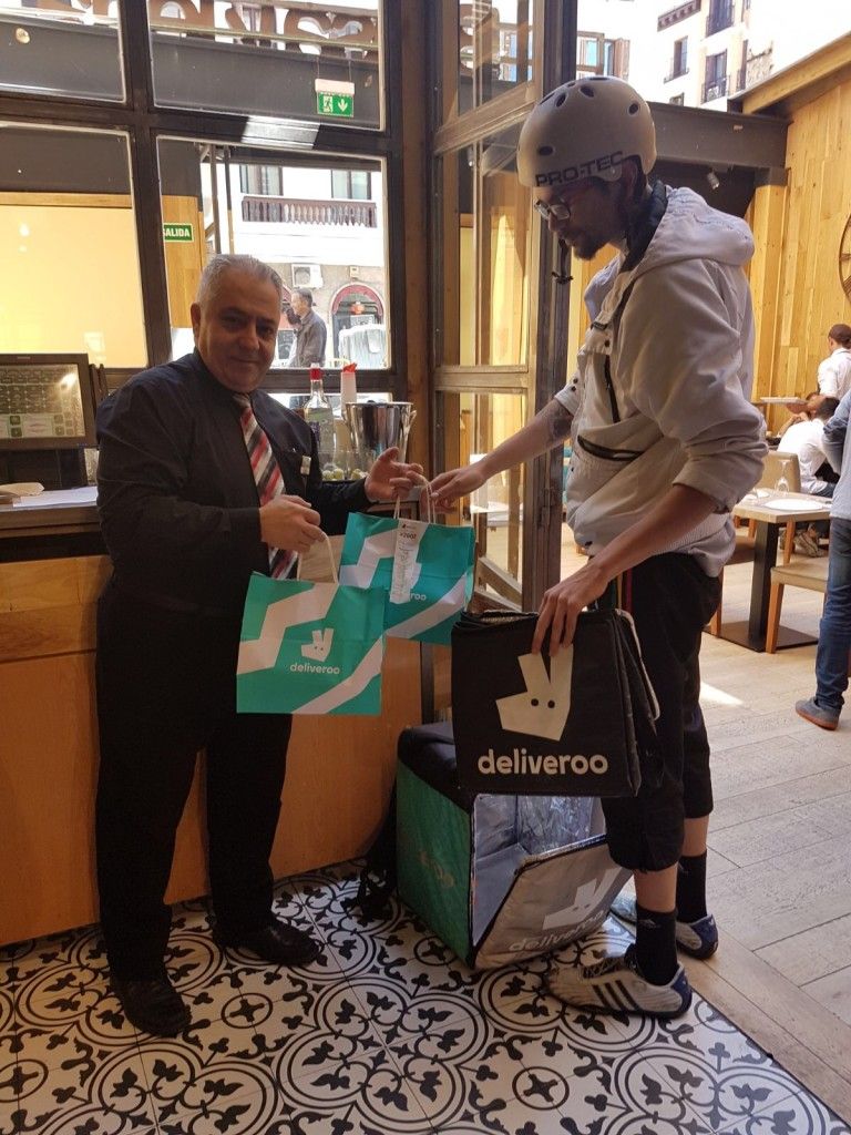 Brasayleña entrega a domicilio con Deliveroo