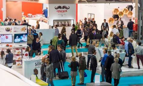 Visitantes en la feria Host La feria Host 2017 prepara su mayor edición, con 1.800 empresas confirmadas