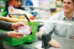 Cada hogar gasta al año una media de 4.125 euros en alimentación