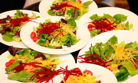 La subcontratación y el turismo favorecen a la industria del catering