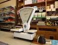 El 80% de los españoles prefiere comprar en la tienda física porque puede tocar el producto
