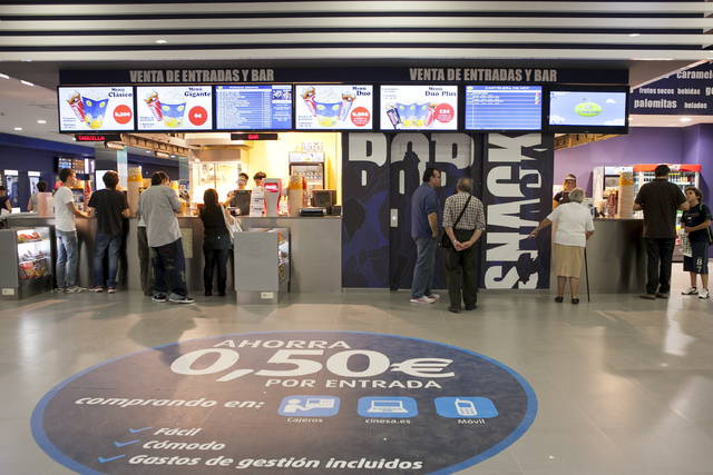Los aragoneses gastan 14 veces más en restaurantes que en cines y teatros