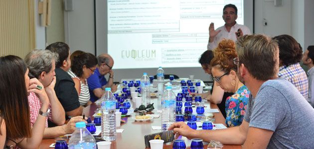 Los AOVEs de EVOOLEUM, protagonistas de la tercera sesión del Club de Cata «Olivar & Aceite»