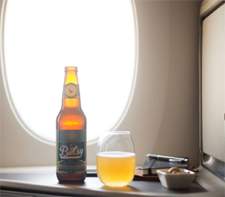 Betsy Beer, la cerveza de Cathay Pacific elaborada para beber a 10.000 metros de altura