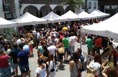 La capital renueva su apoyo al sector gastronómico y de la cerveza artesanal con la ‘II Feria de la Garimba’