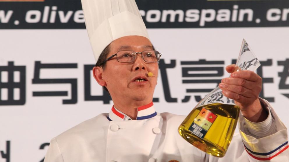 El aceite de oliva español arrasa en China