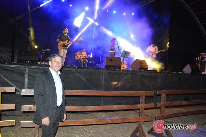Música y cerveza artesanal animan las noches en el Castillo de Trancoso