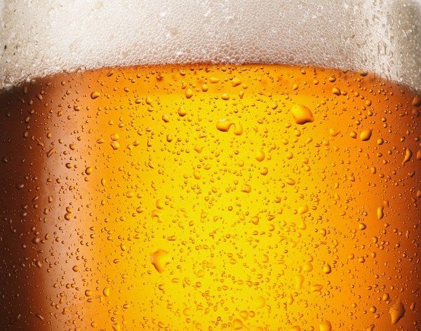 Beneficios de la cerveza, la bebida sana del verano