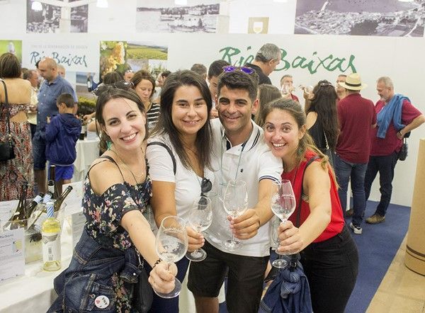 El túnel del vino de la DO Rías Baixas en Cambados se consolida como referente con un nuevo récord de más de 700 visitantes