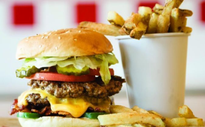 Five Guys busca nuevas localizaciones para sus restaurantes en España tras la «buena acogida en Madrid