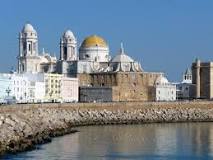 Cádiz, hasta la bandera en agosto