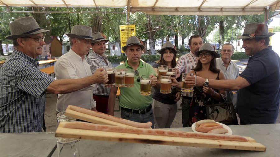 Vilanova rinde homenaje a la cerveza alemana