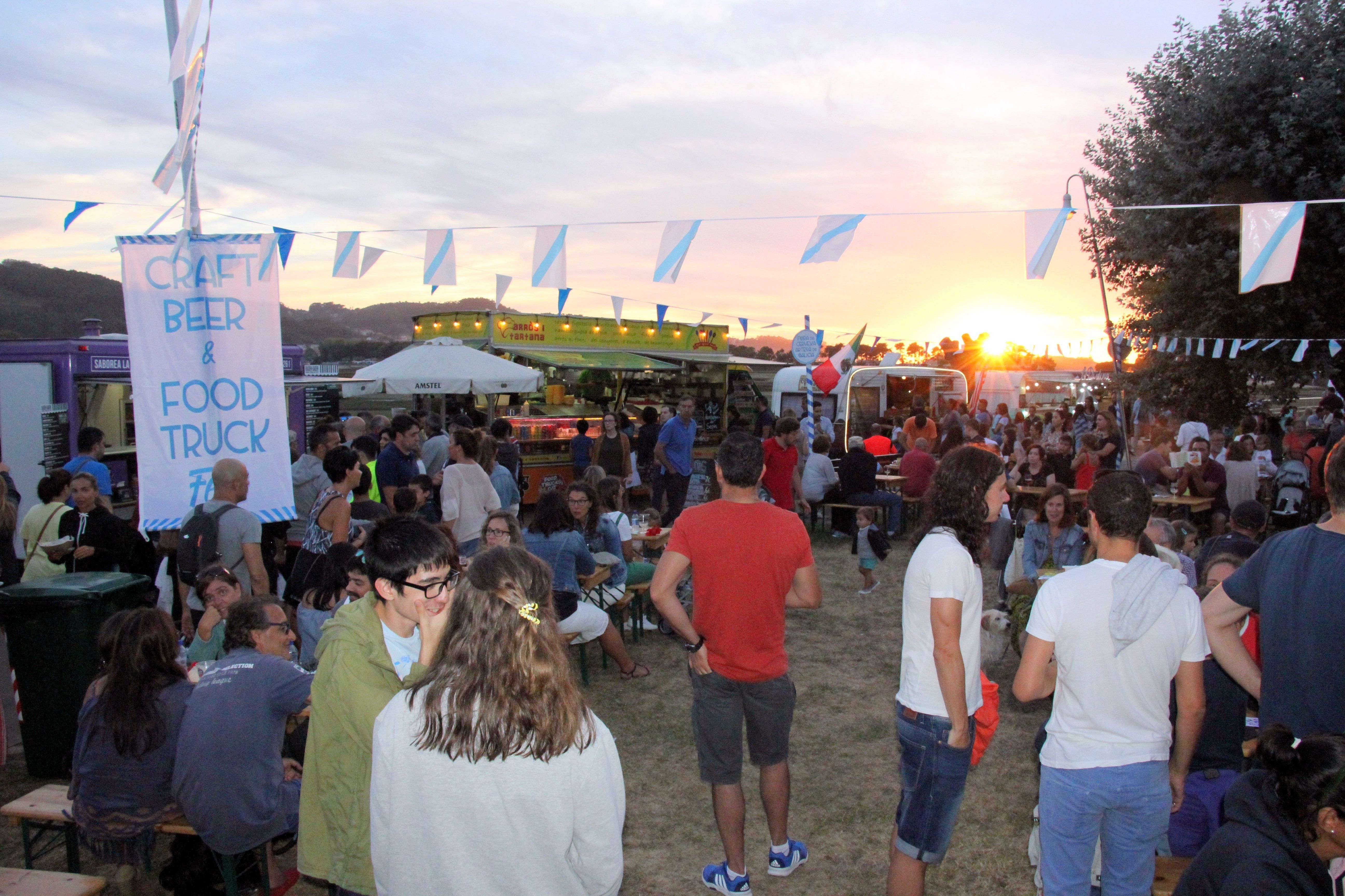 La cerveza artesana triunfó en Nigrán con Val Miñor Fest