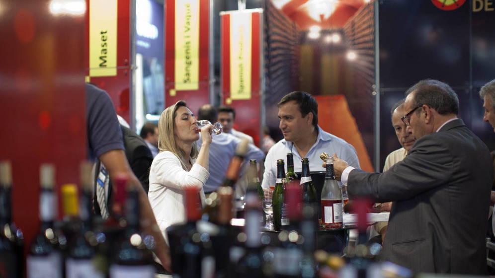 La mejora del precio del vino español lleva las exportaciones hasta el récord histórico