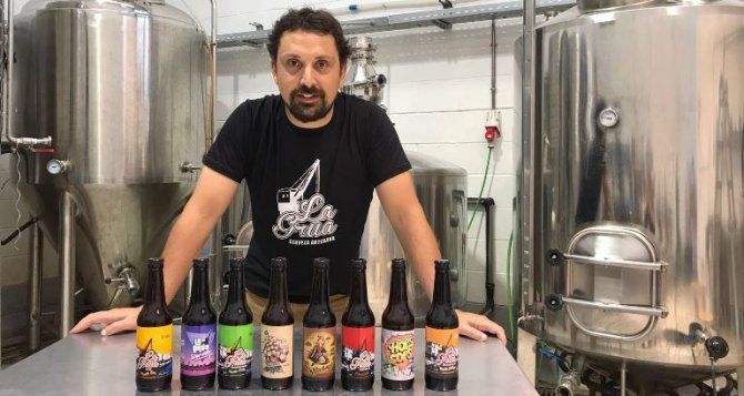 Cervezas La Grúa espera producir 60.000 litros de cerveza artesana en su quinto año de vida